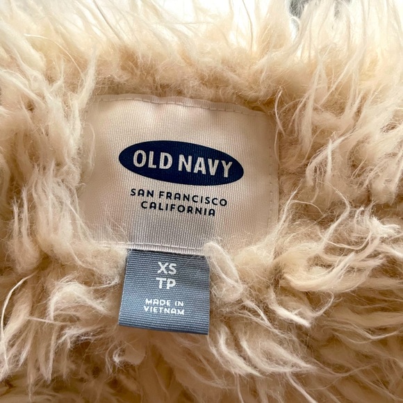Old Navy faux fur lined jacket cream colored oversized xs - Picture 2 of 5